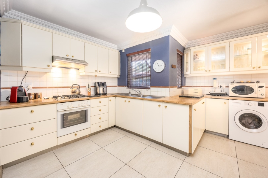 4 Bedroom Property for Sale in Vierlanden Western Cape